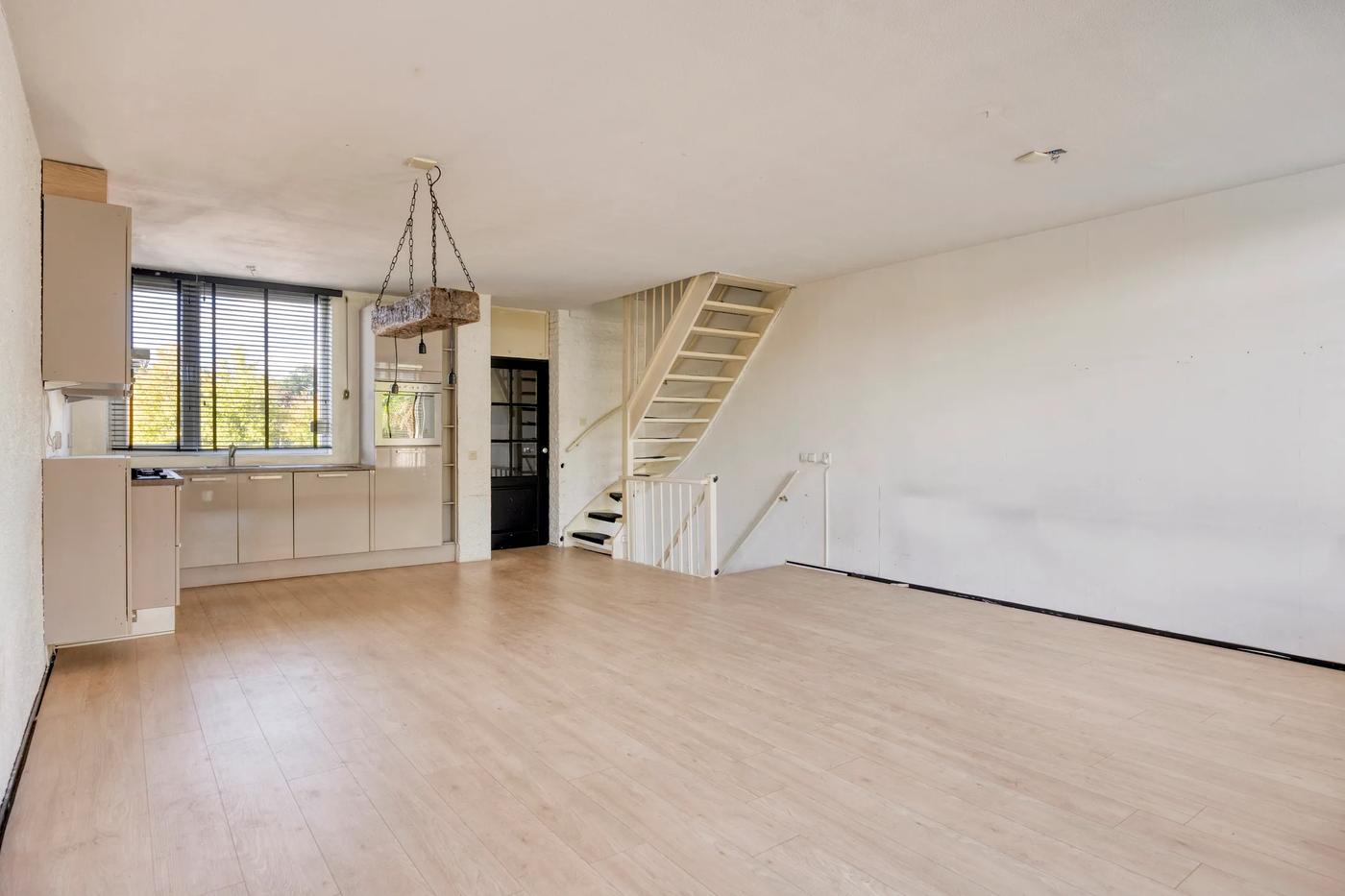 Woonkamer voor renovatie